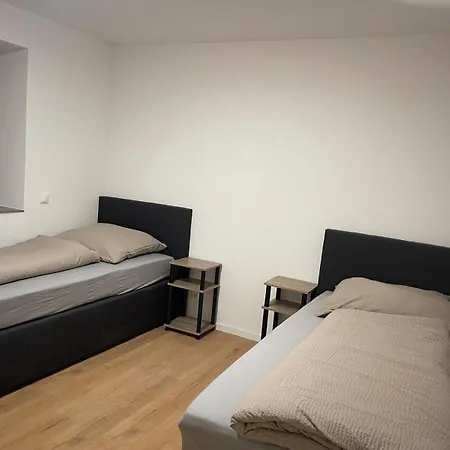 Sehr Schoene Und Modernisierte Mit Moderne Wohnraumlueftung Appartement