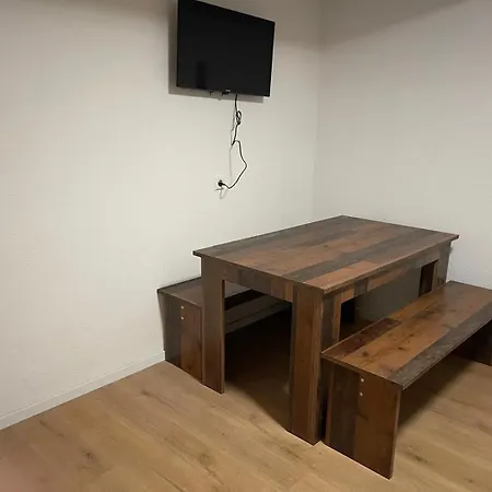 Sehr Schoene Und Modernisierte Mit Moderne Wohnraumlueftung *